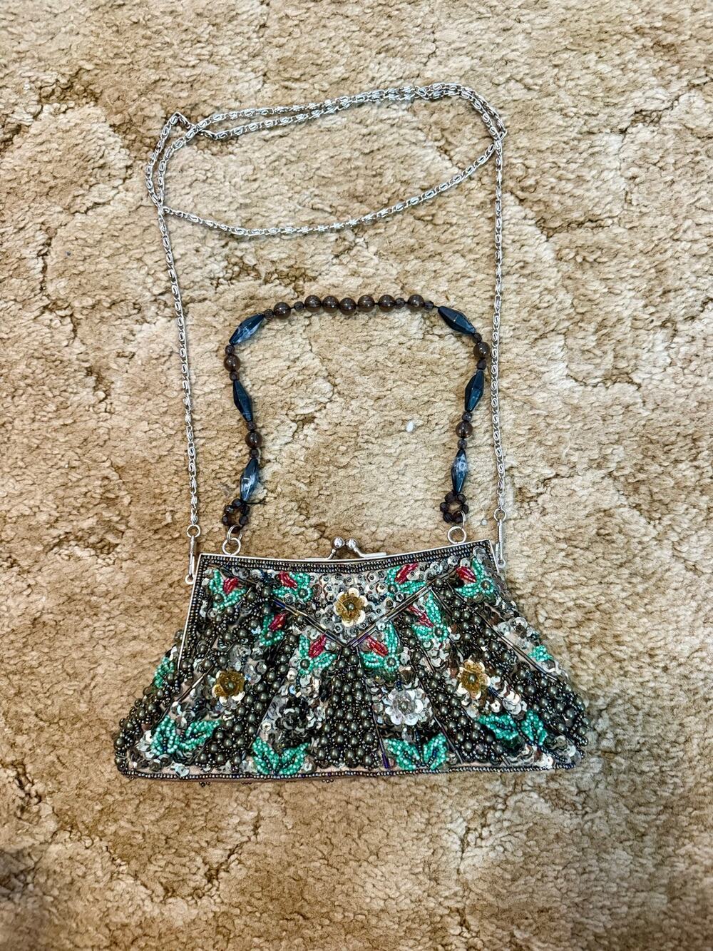 Beaded Sequin Floral Kiss Lock Purse Chain Shoulder Bag Y2K
